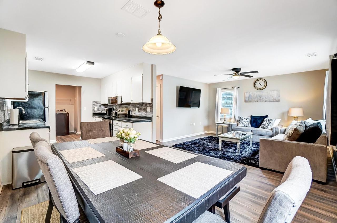 Hospedagem domiciliar Cozy, 1-level - 5 Miles To Uptown Clt Charlotte